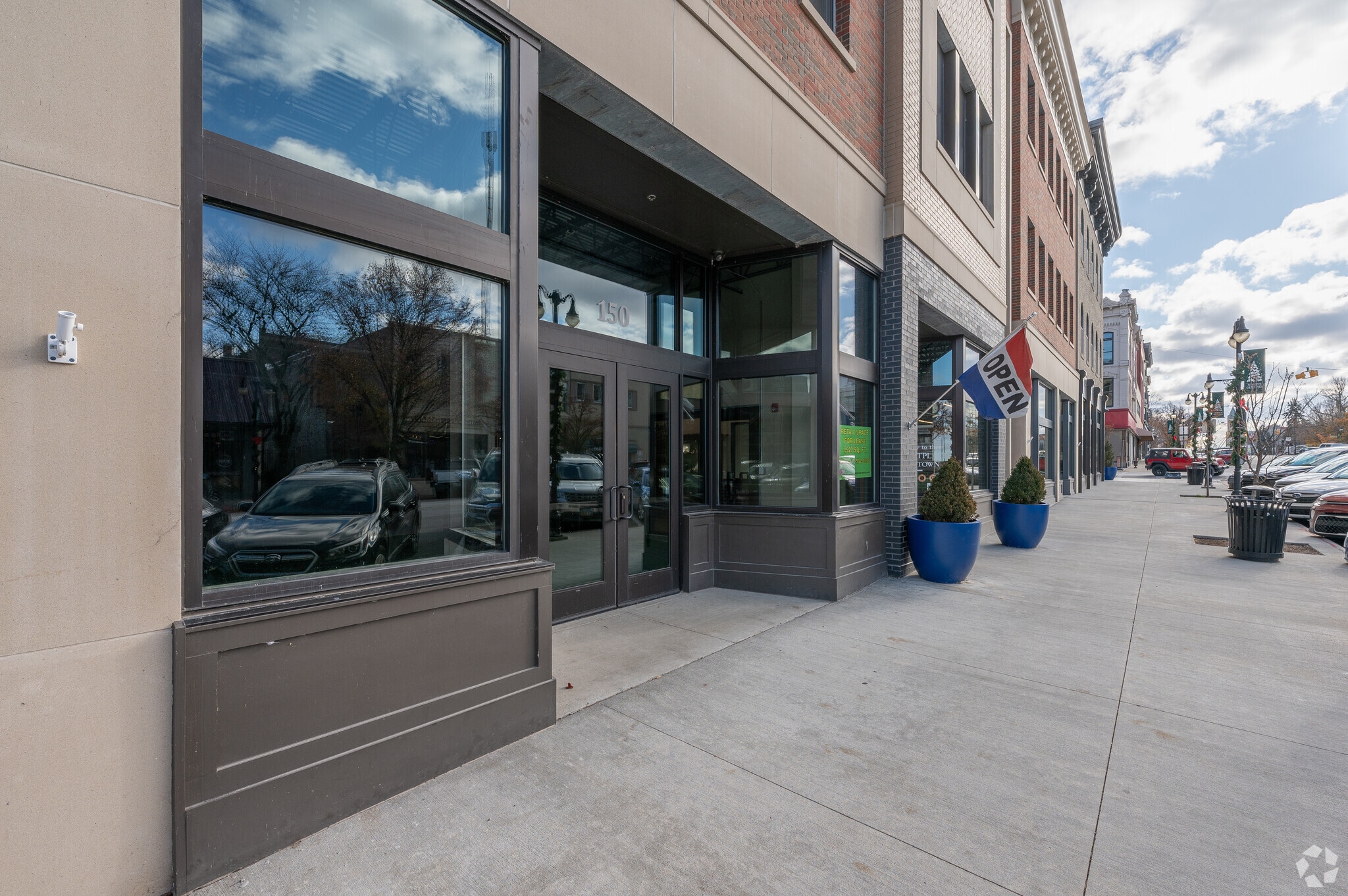 156 Columbus Ave, Sandusky, OH à louer Photo du bâtiment- Image 1 de 6