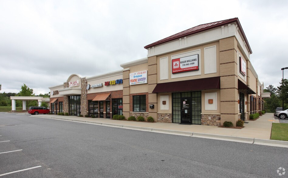 2594 Loganville Hwy, Grayson, GA à louer - Photo du bâtiment - Image 3 de 5