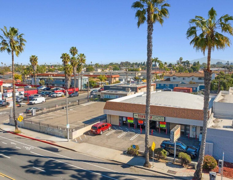 389 Broadway, Chula Vista, CA à vendre - Photo du bâtiment - Image 2 de 6