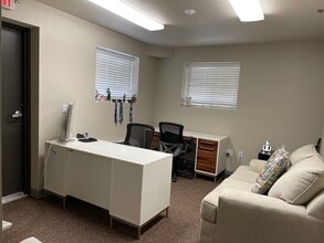 1255 Hoblitt Ave, Clovis, CA for lease Interior Photo- Image 2 of 5