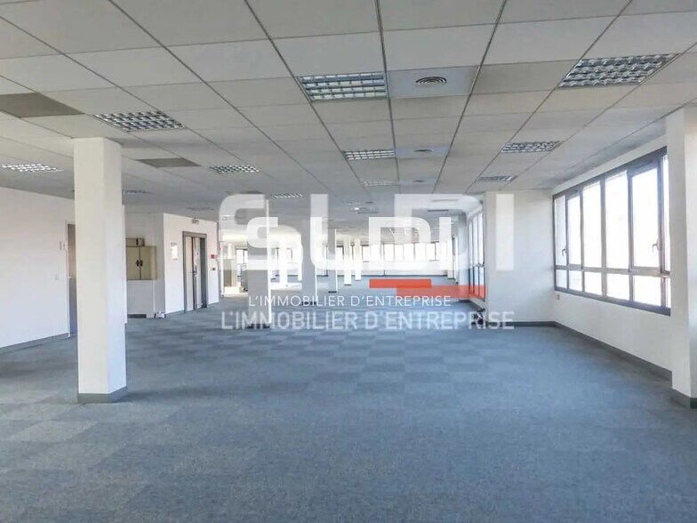 Bureau dans Écully à louer - Photo intérieure - Image 2 de 8
