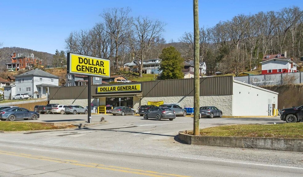 259 N Main St, Webster Springs, WV à vendre - Photo principale - Image 1 de 3