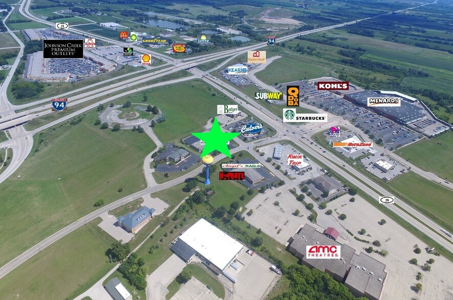 540 Village Walk Ln, Johnson Creek, WI à louer - Aérien - Image 3 de 6