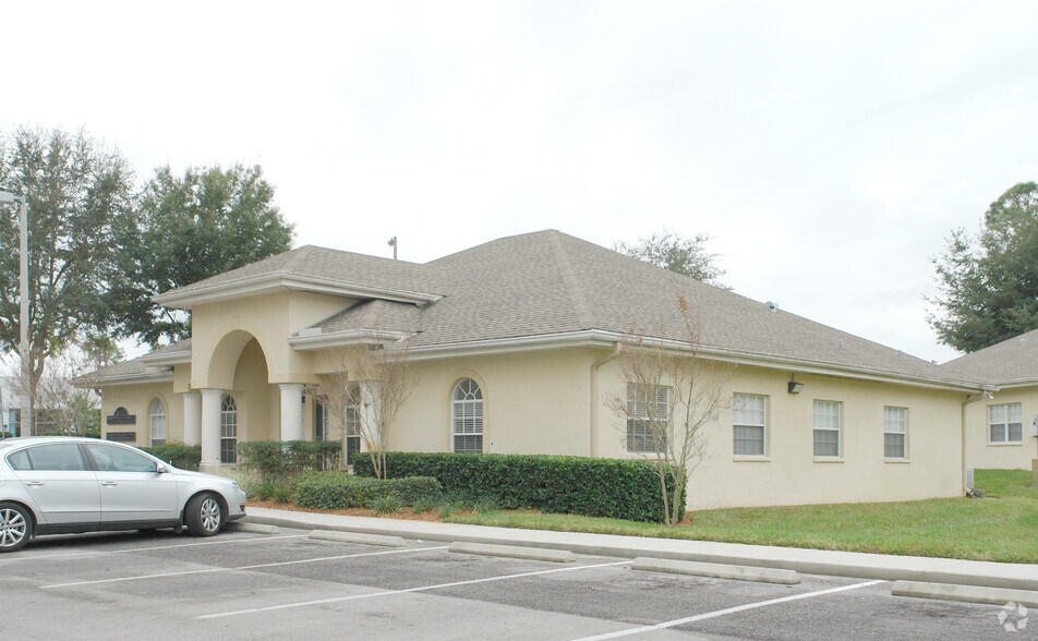 14438 University Cove Pl, Tampa, FL à louer - Photo principale - Image 1 de 4