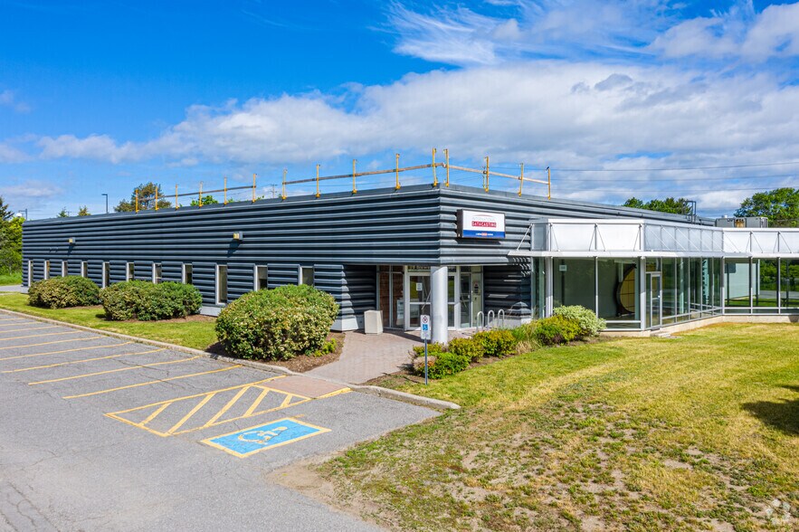 1260-1280 Teron Rd, Ottawa, ON à louer - Photo du bâtiment - Image 3 de 7