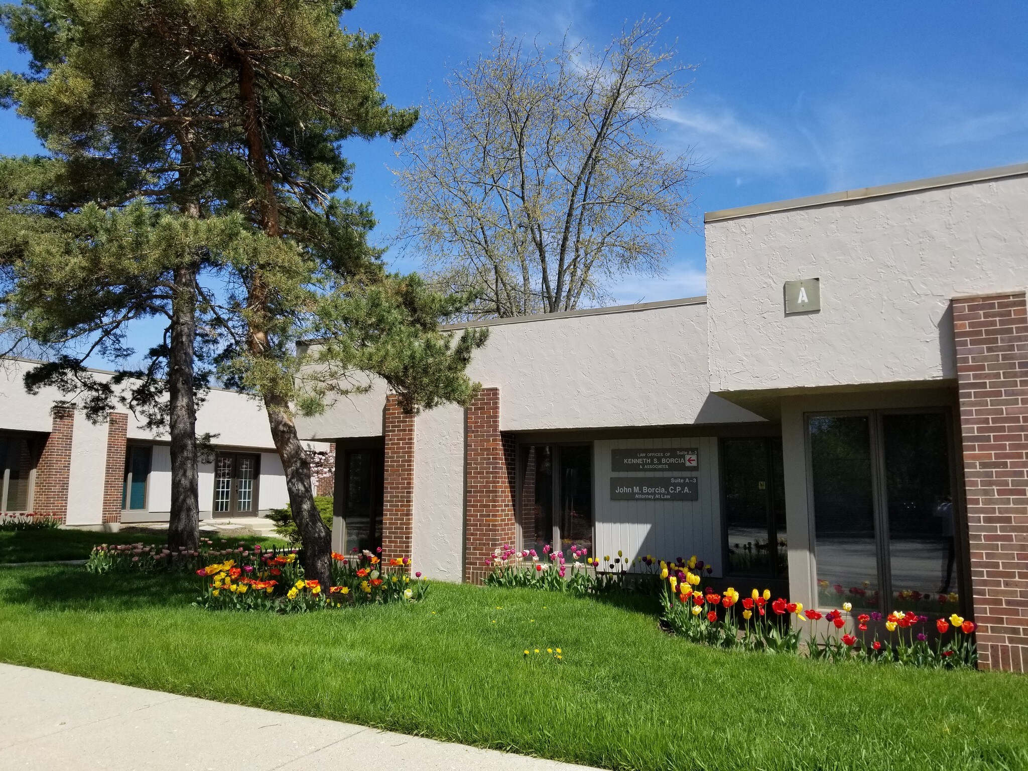 1117 S Milwaukee Ave, Libertyville, IL à vendre Photo principale- Image 1 de 4