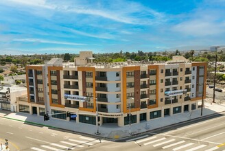 11701 W Gateway Blvd, Los Angeles, CA for lease Building Photo- Image 1 of 2