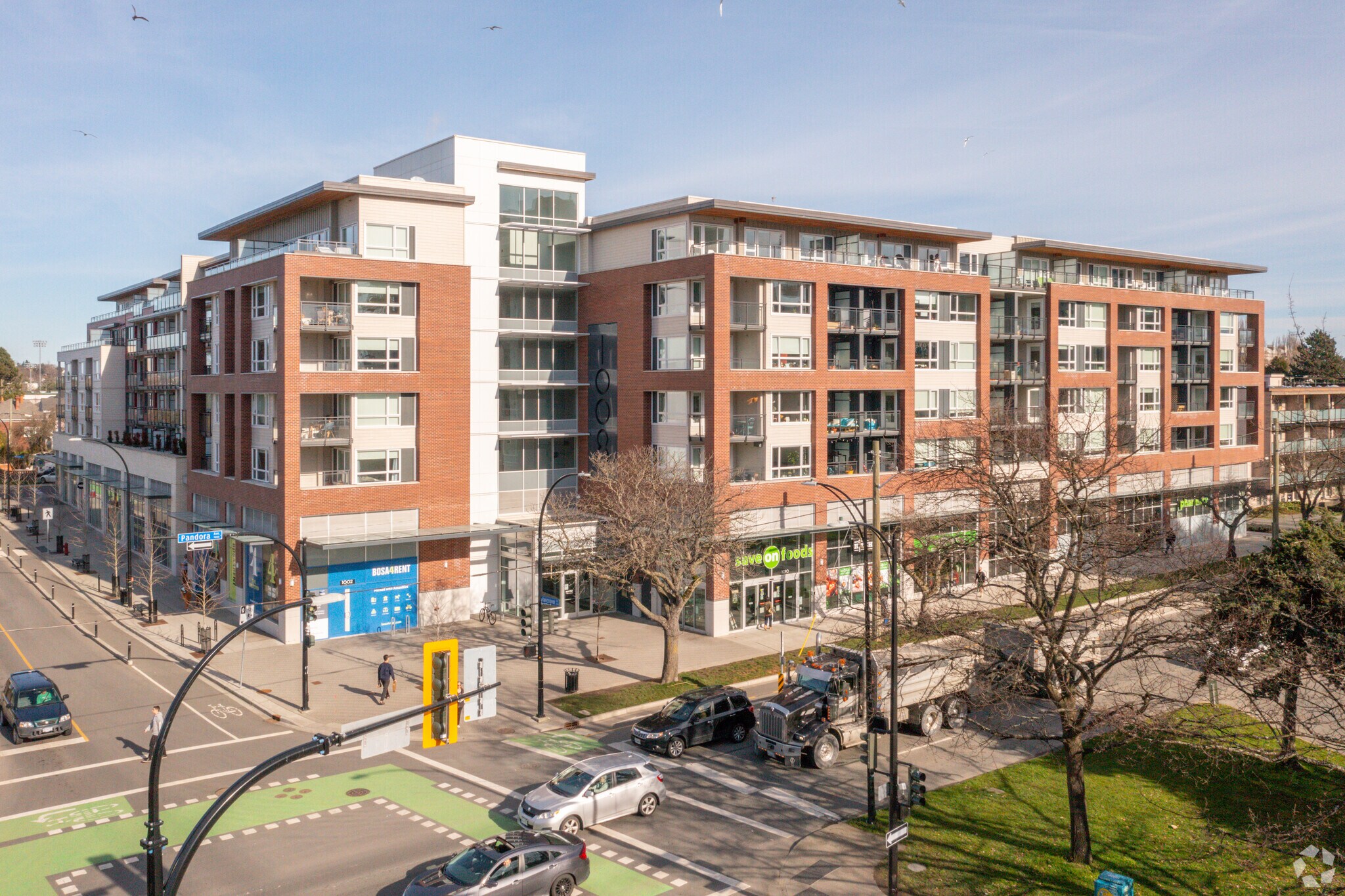 1008 Pandora Av, Victoria, BC à louer Photo du bâtiment- Image 1 de 11