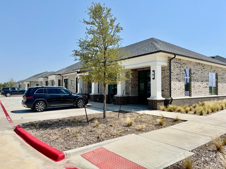 1630 W Prosper Trl, Prosper, TX for lease - Building Photo - Image 1 of 22