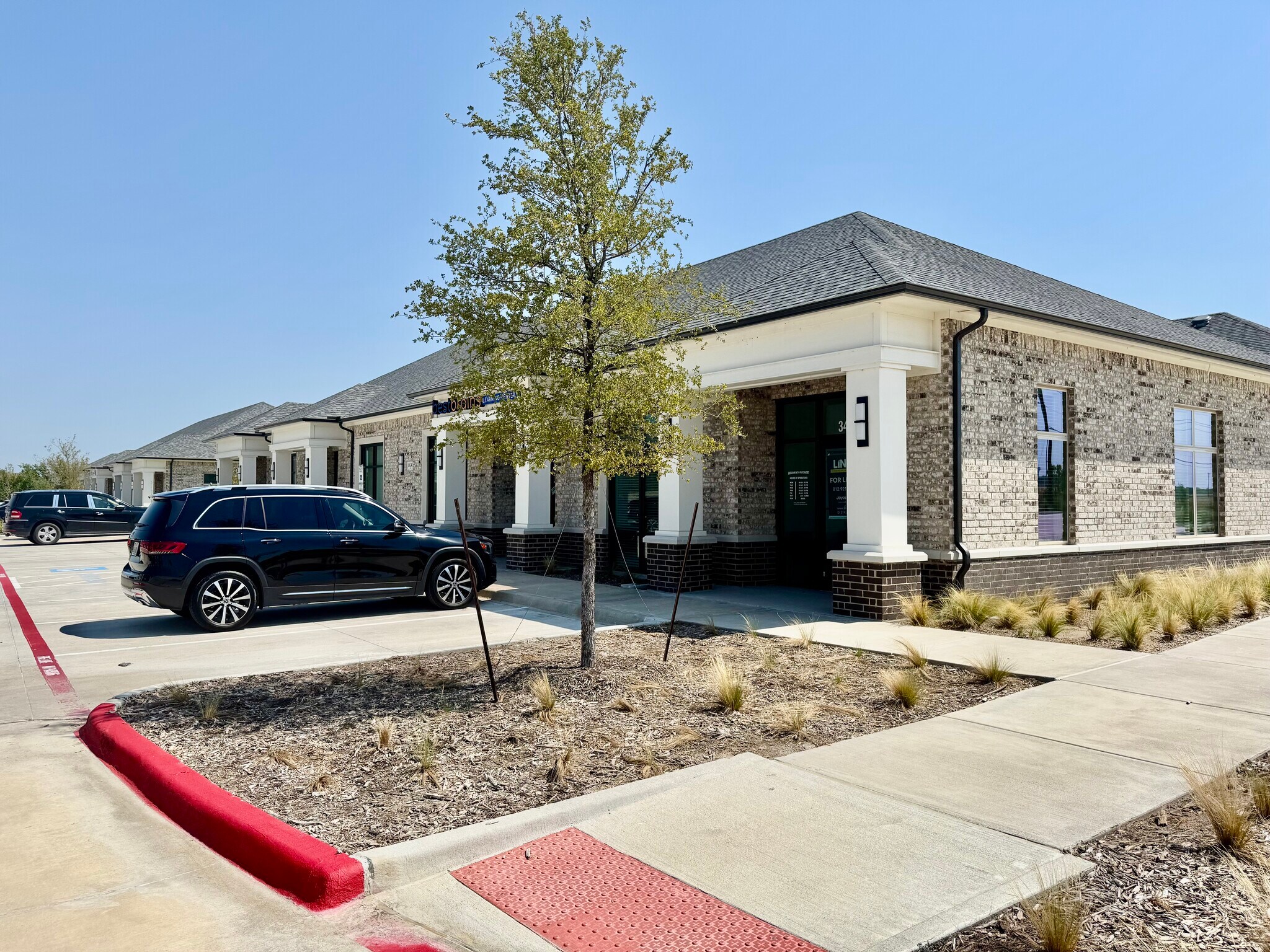 1630 W Prosper Trl, Prosper, TX à louer Photo du bâtiment- Image 1 de 23