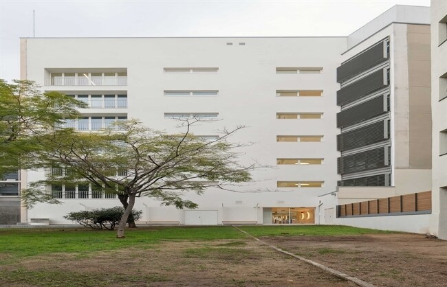 Carrer de Ramon Turró, 27-29, Barcelone, Barcelona à louer - Photo du bâtiment - Image 2 de 7