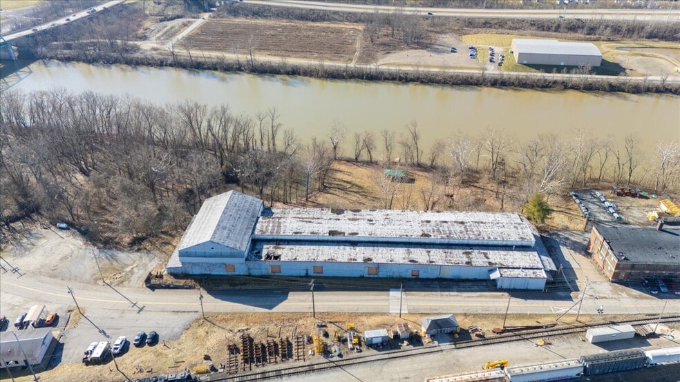 828 Depot St, Parkersburg, WV for sale - Building Photo - Image 2 of 10