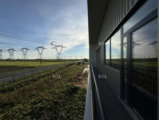 Plus de détails pour Local d'activités à louer