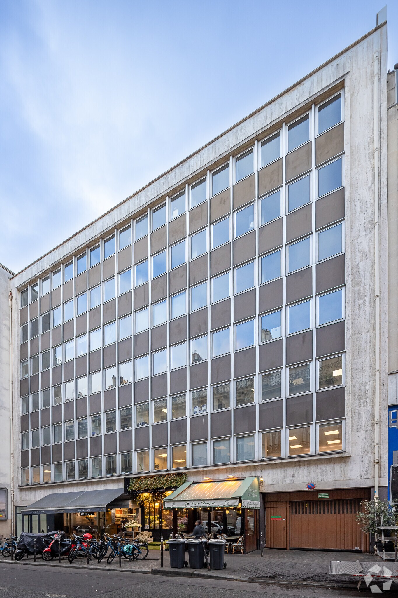 47 Rue De Ponthieu, Paris for lease Primary Photo- Image 1 of 11