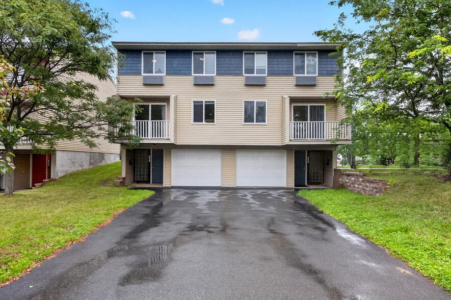 205-274 Robert Dr, Syracuse, NY for sale - Building Photo - Image 3 of 52