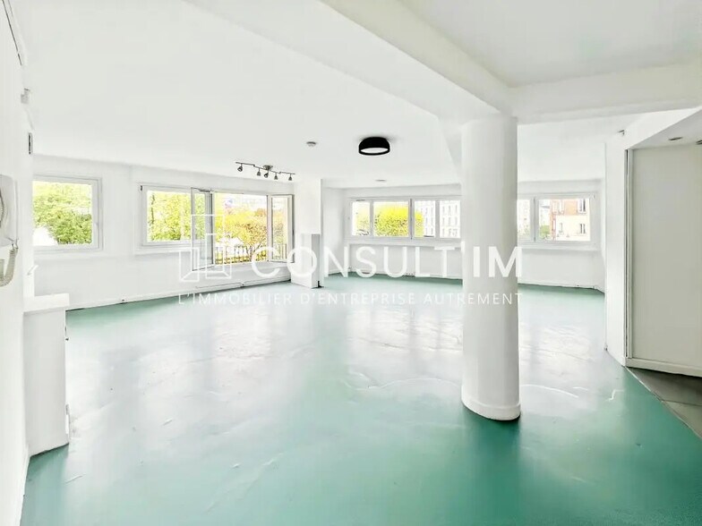 Bureau dans Puteaux à louer - Photo du bâtiment - Image 2 de 7