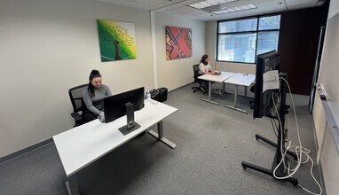 585 Glenwood Ave, Menlo Park, CA for sale Interior Photo- Image 2 of 24