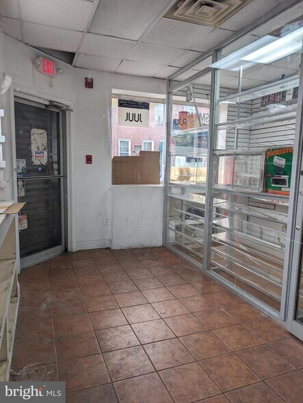 1839 S 19th St, Philadelphia, PA à louer - Photo du bâtiment - Image 2 de 8