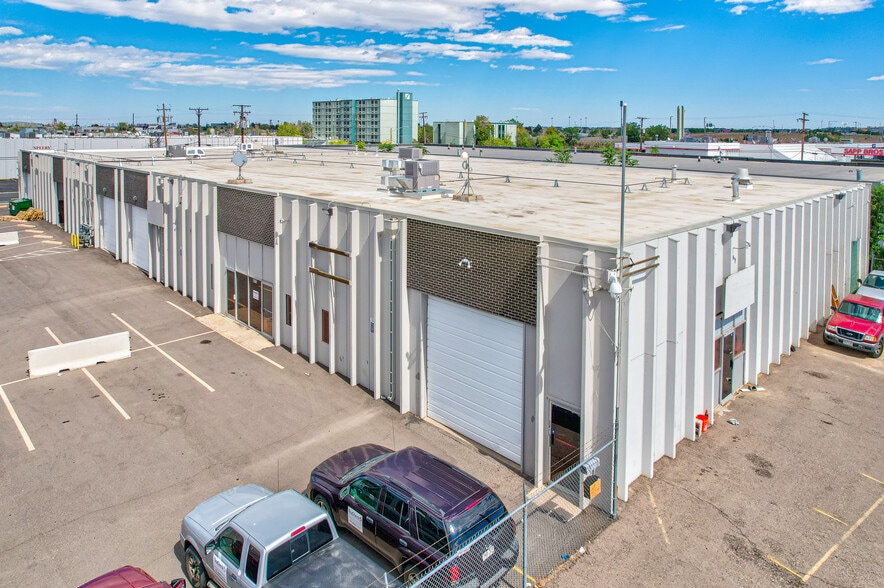 7000 E 49th Ave, Commerce City, CO à louer - Photo du bâtiment - Image 3 de 3