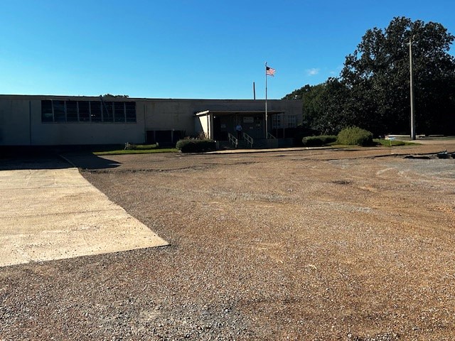 340 Barfield St, Canton, MS for sale - Primary Photo - Image 1 of 3