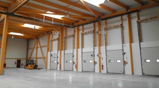 Industrial in Louvres for lease - Building Photo - Image 3 of 8