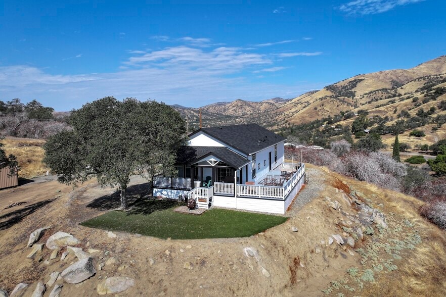 32279 Trimmer Springs rd, Sanger, CA for sale - Building Photo - Image 2 of 24