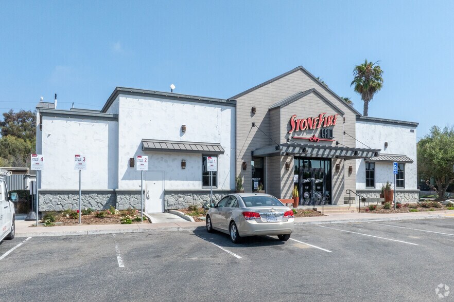 4880 Telephone Rd, Ventura, CA à louer - Photo du bâtiment - Image 2 de 7