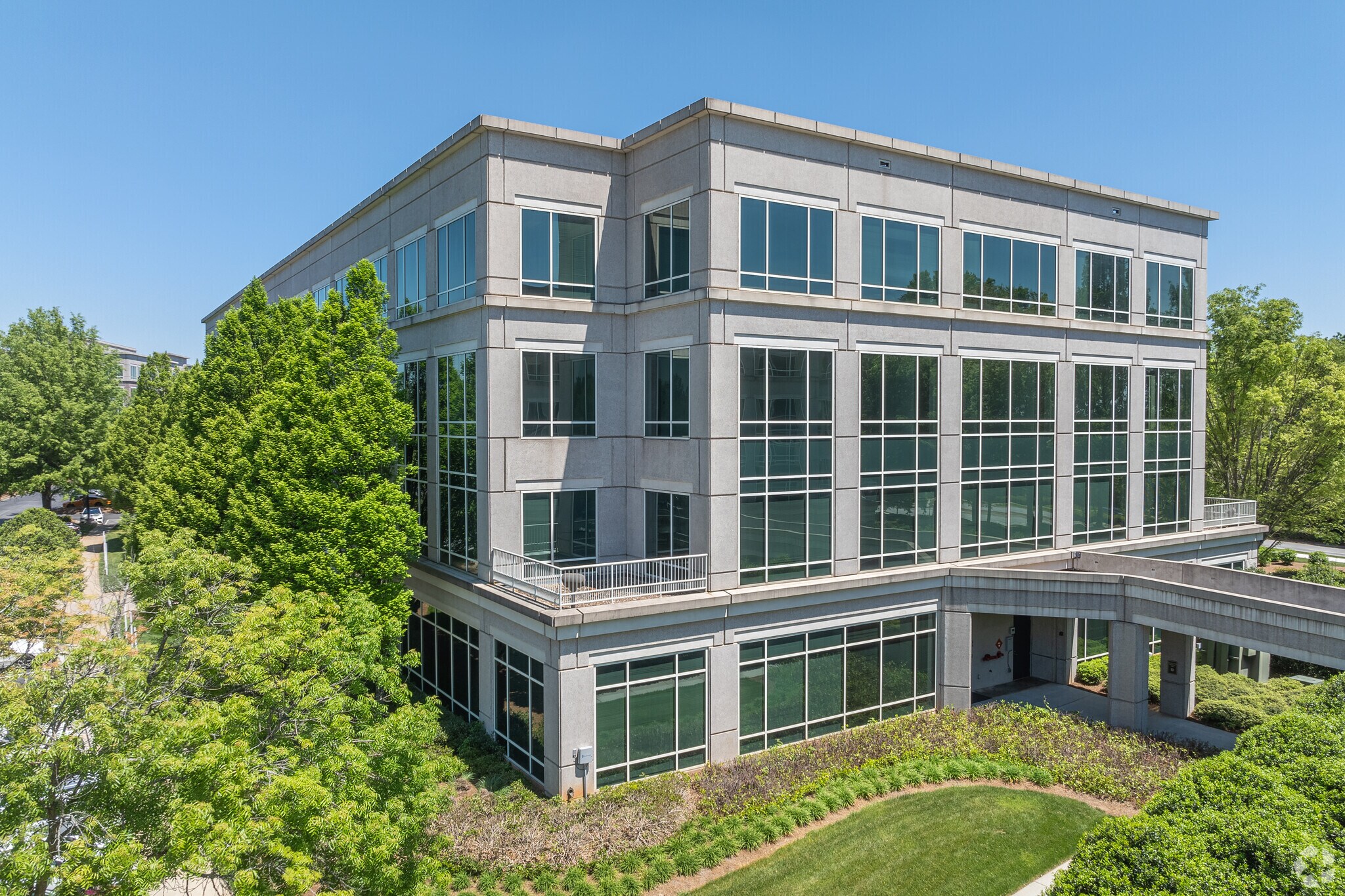 1745 N Brown Rd, Lawrenceville, GA for lease Primary Photo- Image 1 of 25