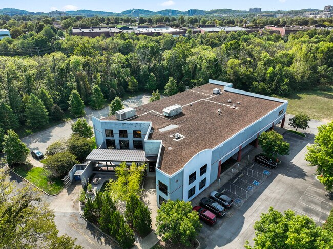 More details for 210 Gothic Ct, Franklin, TN - Office for Lease