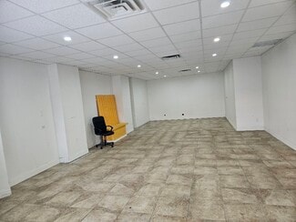 Plus de détails pour 12-14 Tulip Ave, Floral Park, NY - Bureau à louer