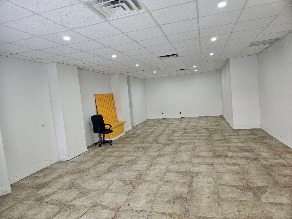 12-14 Tulip Ave, Floral Park, NY for lease Primary Photo- Image 1 of 16