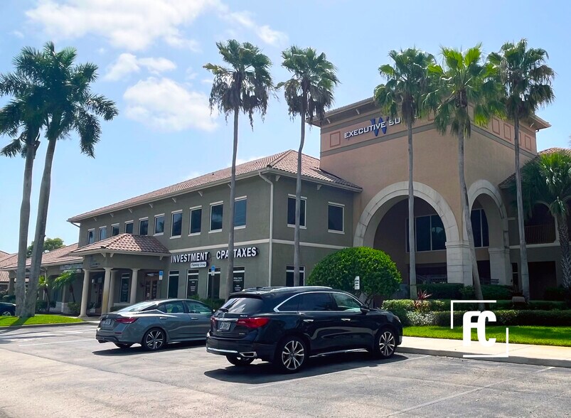 700-760 SE Indian St, Stuart, FL à louer - Photo du bâtiment - Image 2 de 11