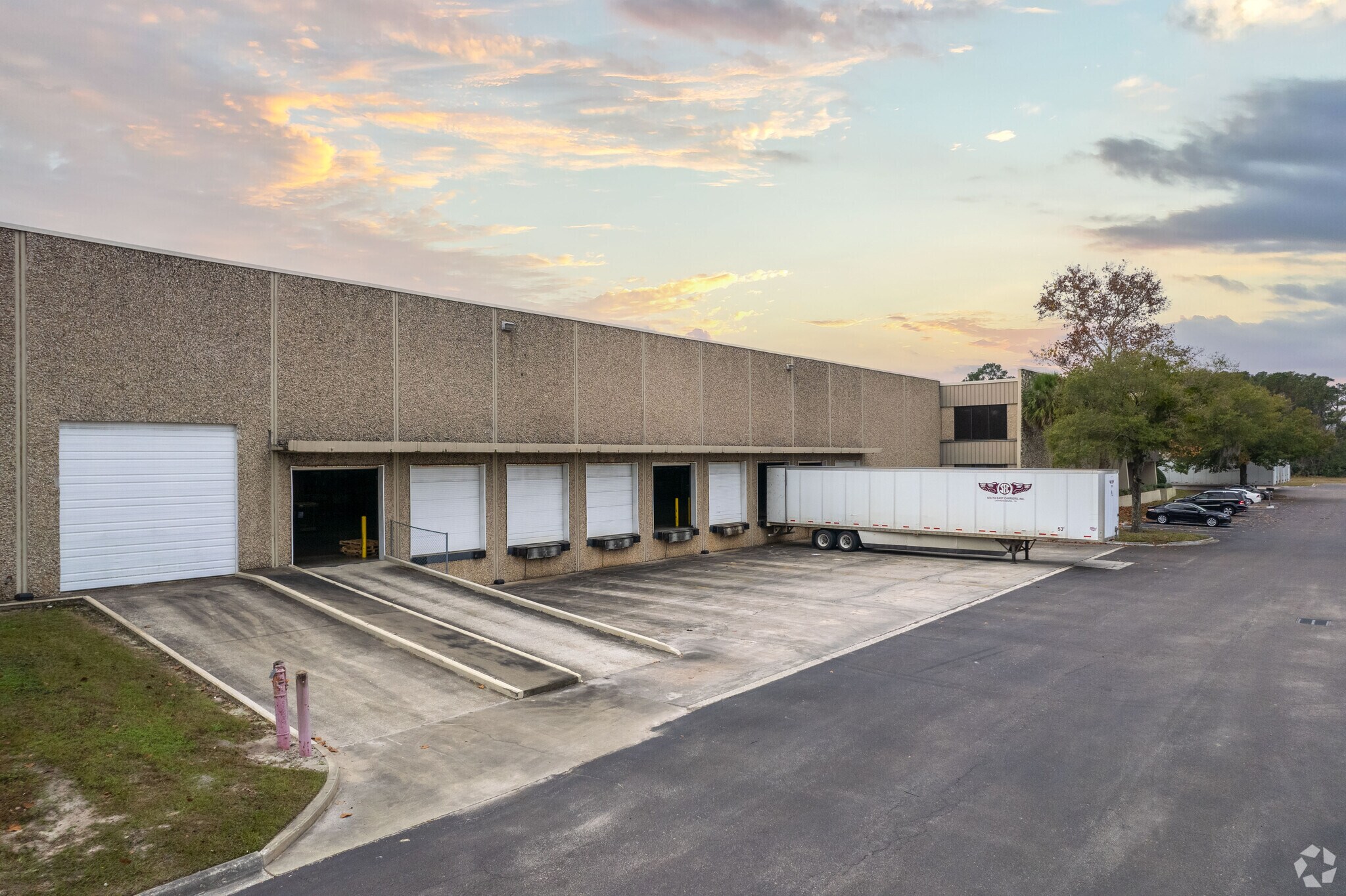 560 Zoo Pky, Jacksonville, FL for lease Primary Photo- Image 1 of 7