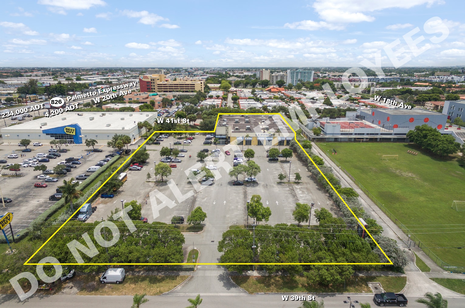 1901 W 39th St, Hialeah, FL for lease Building Photo- Image 1 of 5