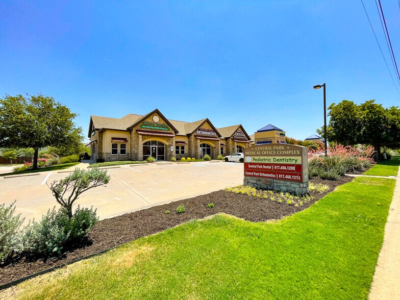 3101 S Center St, Arlington, TX for lease - Building Photo - Image 2 of 14