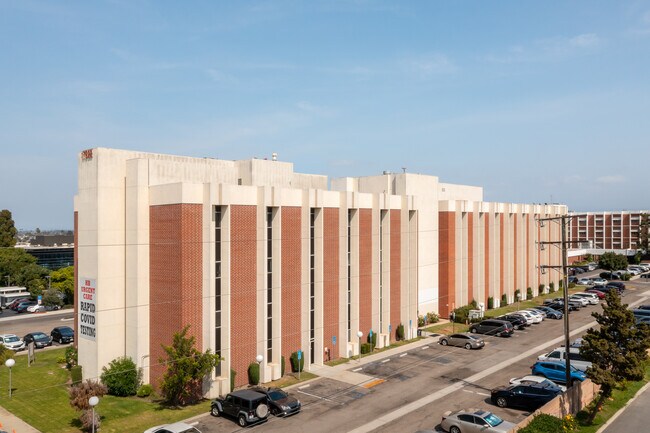 More details for 17822 Beach Blvd, Huntington Beach, CA - Multiple Space Uses for Lease