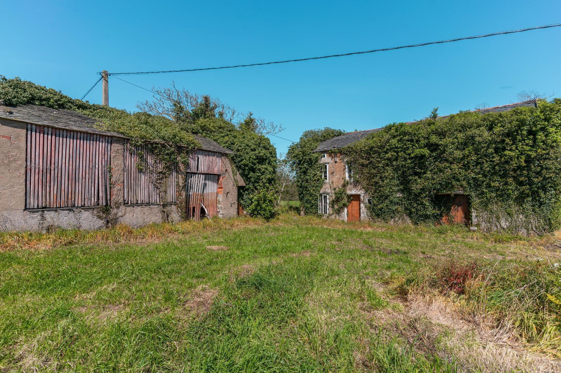 Carretera de Llongara, El Franco, Asturias for sale Primary Photo- Image 1 of 21