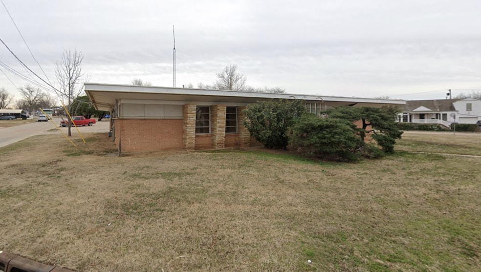 801-809 NW Pershing Dr, Lawton, OK à vendre - Photo du bâtiment - Image 2 de 39