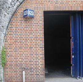 Blucher Rd, Londres à louer - Photo du bâtiment - Image 2 de 4