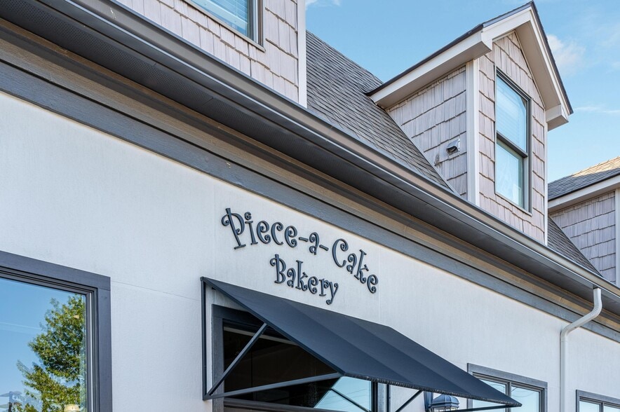 9298 Apison Pike, Ooltewah, TN for sale - Building Photo - Image 2 of 32