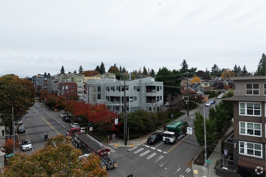 4010 Stone Way N, Seattle, WA for lease - Building Photo - Image 2 of 3