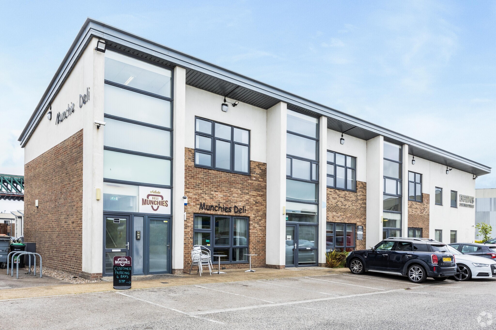 1-4 Austin Blvd, Sunderland for lease Primary Photo- Image 1 of 3