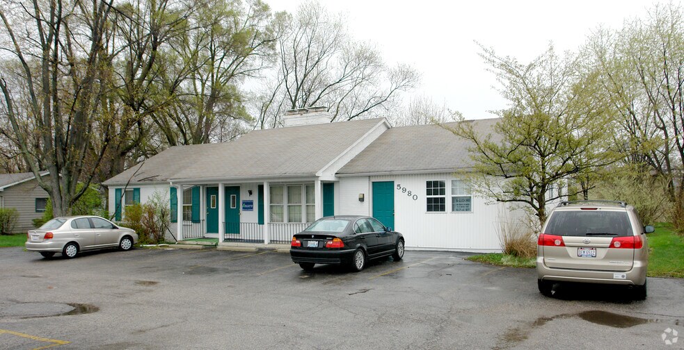 5980 Cleveland Ave, Columbus, OH à louer - Photo du bâtiment - Image 2 de 5