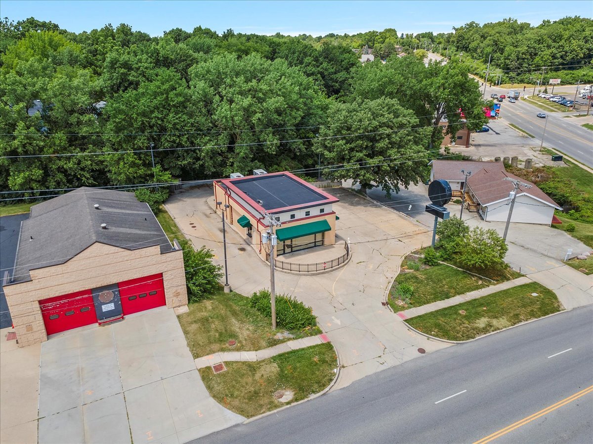 2003 W Monroe St, Springfield, IL à vendre Photo du bâtiment- Image 1 de 8