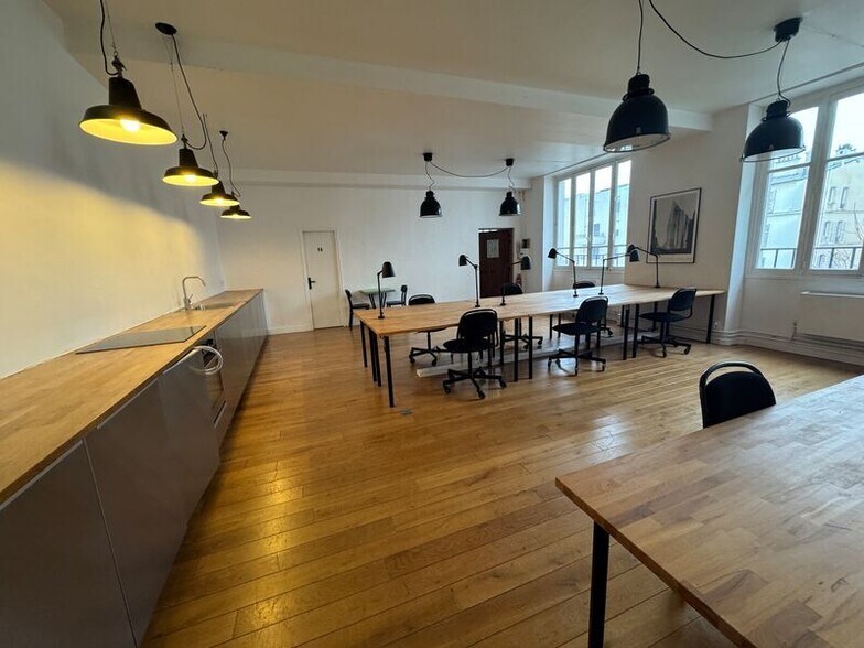 59 Rue De L'Ourcq, Paris for lease - Interior Photo - Image 3 of 6