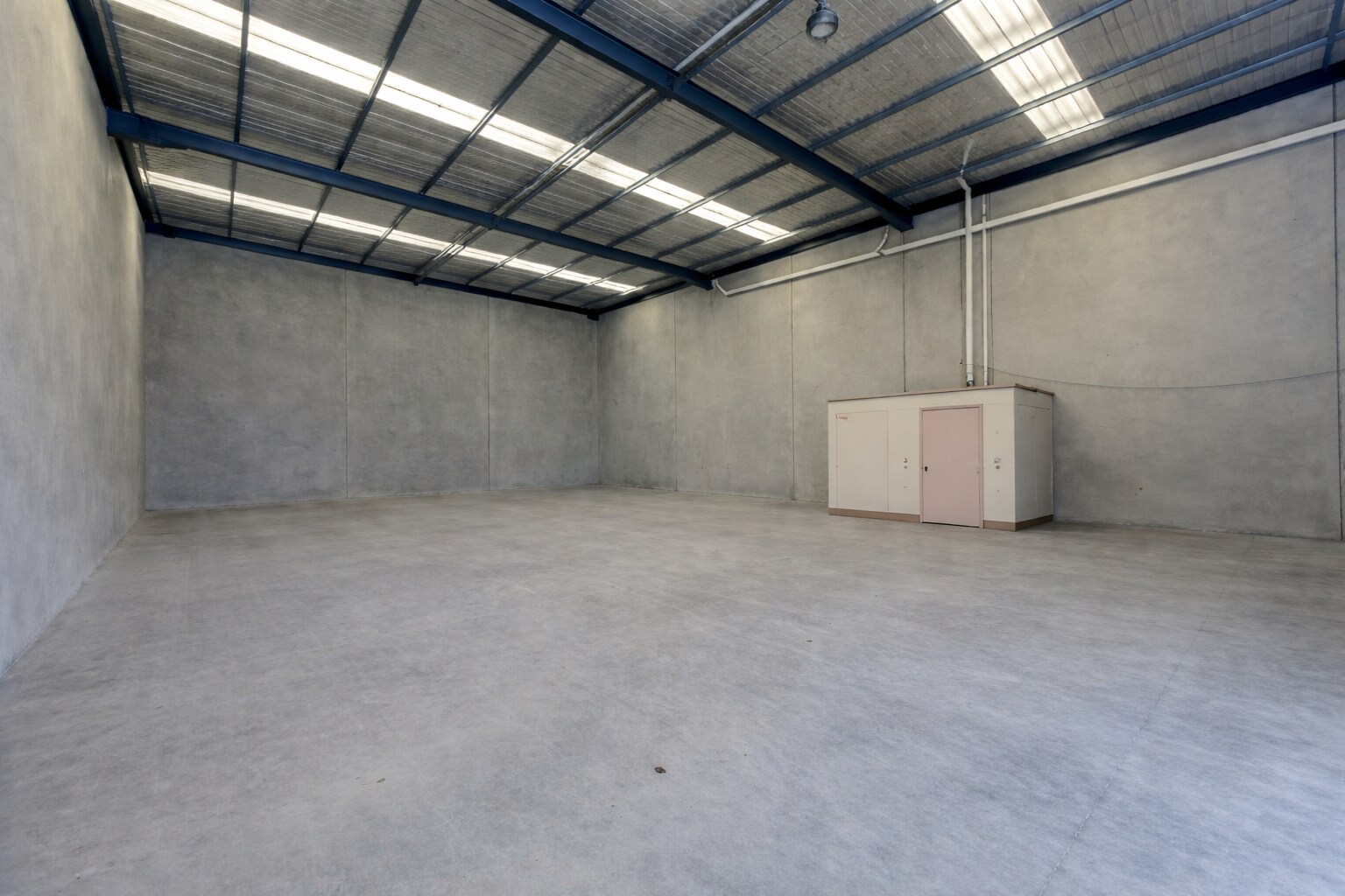 2 Kilmarnock Ct, Hoppers Crossing for lease Interior Photo- Image 1 of 3