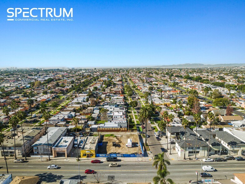 8401-8409 S Western Ave, Los Angeles, CA à louer - Photo du bâtiment - Image 2 de 17