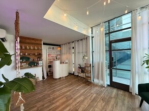 2218 Main St, Santa Monica, CA à louer Photo intérieure- Image 2 de 11