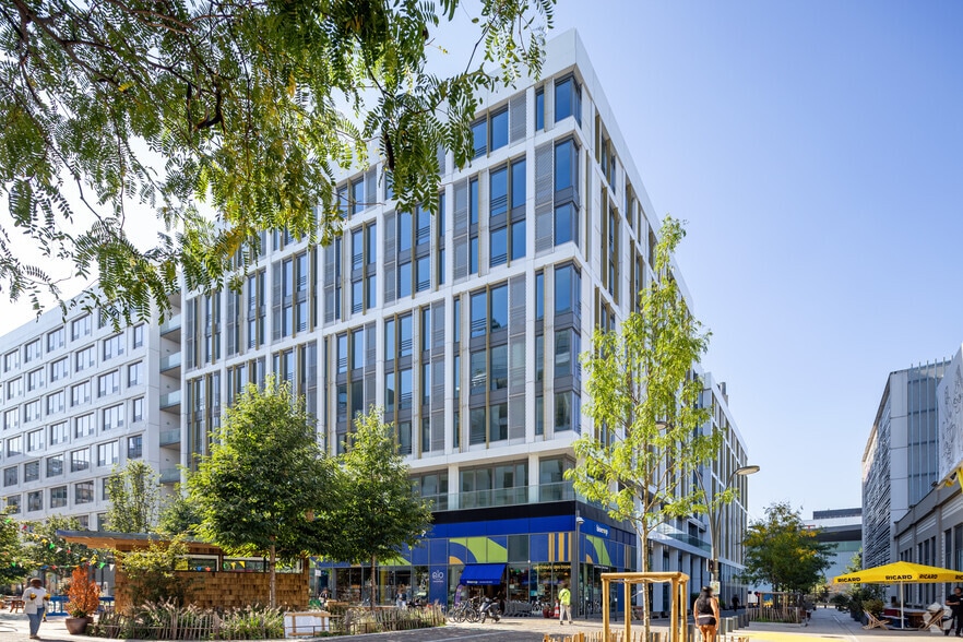 13 Rue De L'Hippodrome, Saint-Ouen-sur-Seine for lease - Primary Photo - Image 1 of 2