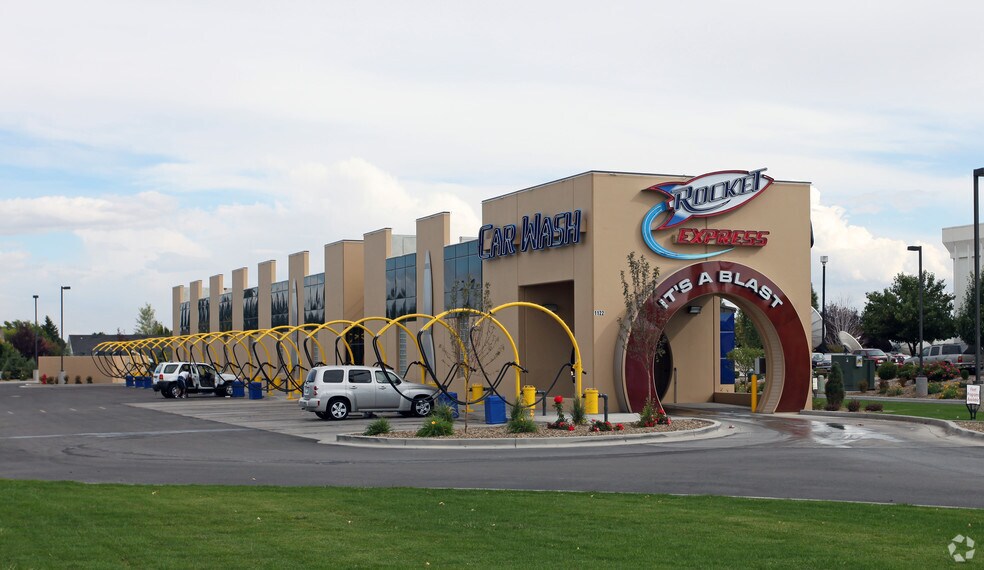 1122 Blue Lakes Blvd N, Twin Falls, ID for sale - Primary Photo - Image 1 of 2